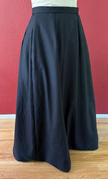 Reproduction 1890s Black Skirt Skirt Right Quarter View. McCall's M8231. 