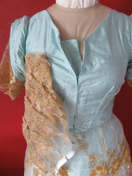 1890-1900s Reproduction Light Blue Ball Gown Bodice Closure